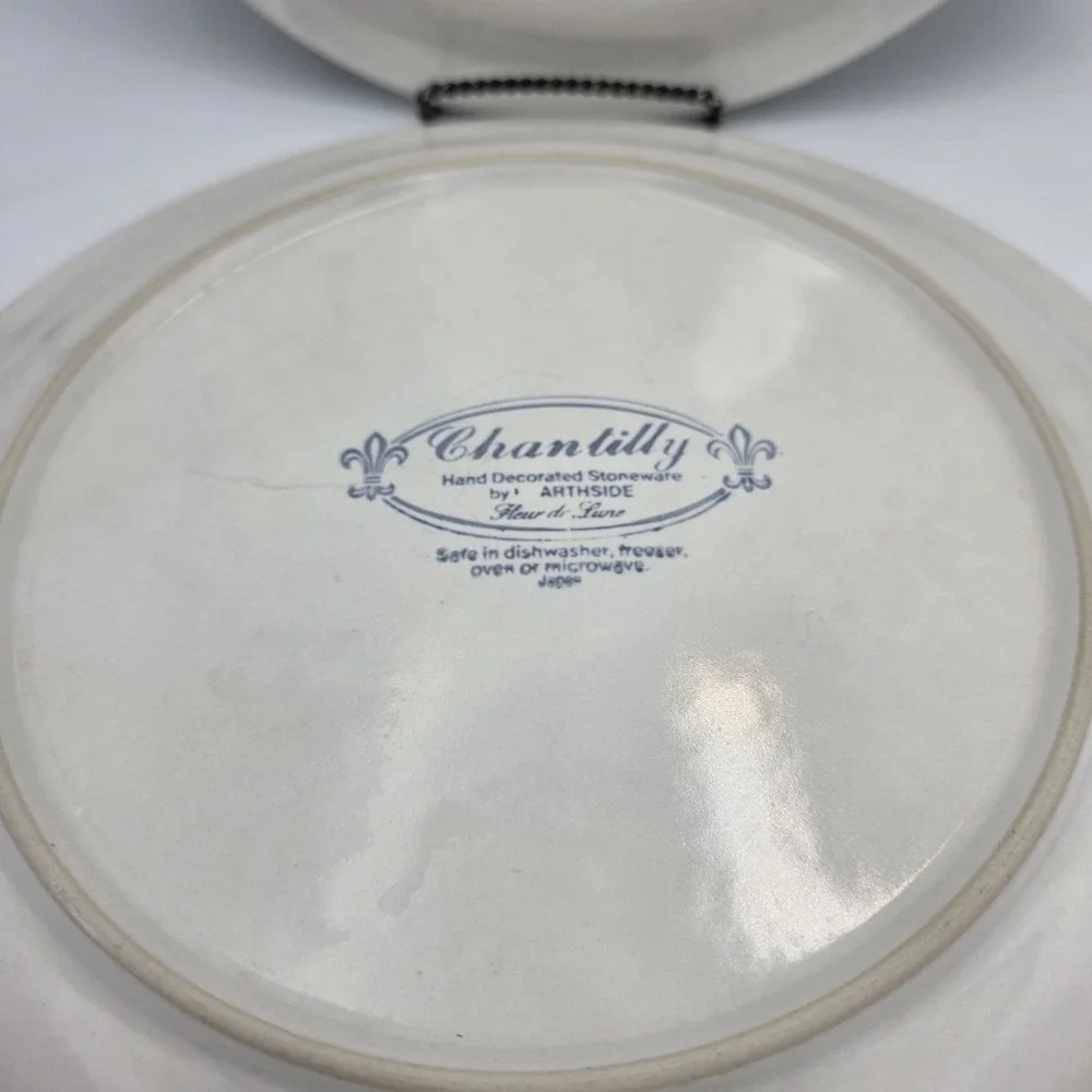 2 CHANTILLY Stoneware By Hearthside 10 3/4